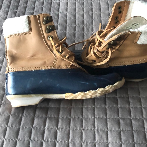 sperry shearwater boots with buckle